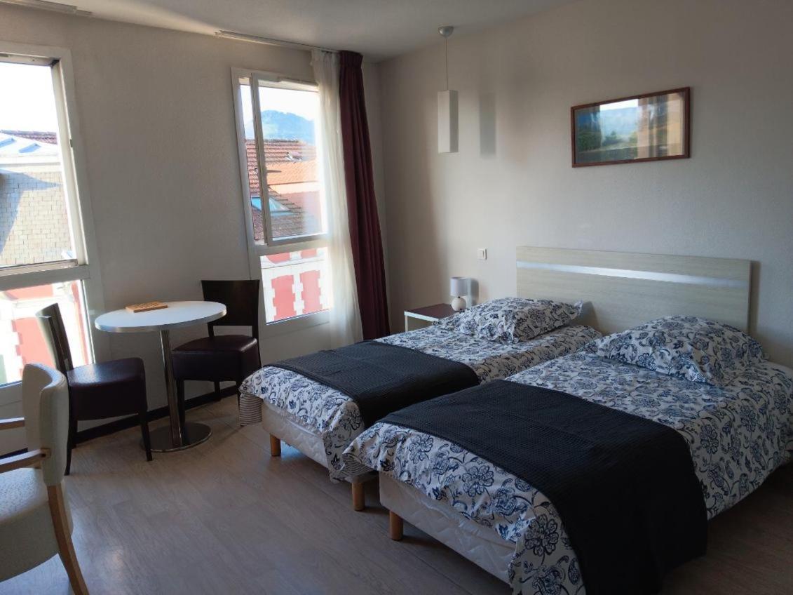 Studio 24M2 Au 4Eme Etage Ascenseur A Cote De La Gare Sncf Lourdes Exterior foto